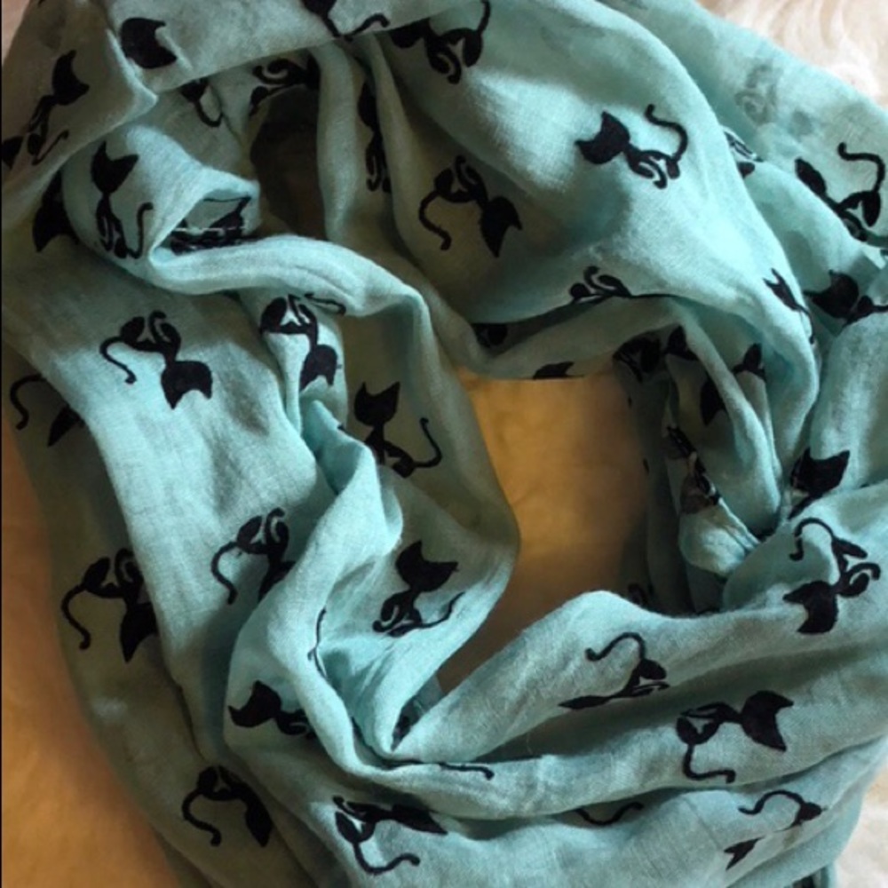 Mod Cloth Cat Lover Infinity Scarf